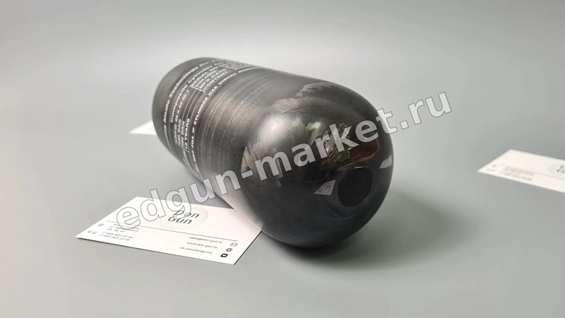 Колба Alsafe 0,48 л Compact под углом, видна карбоновая намотка